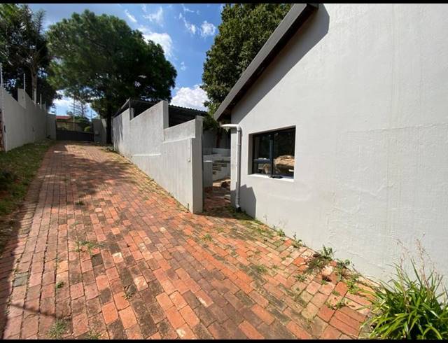 5 BEDROOM PROPERTY TO RENT IN WELTEVREDEN PARK